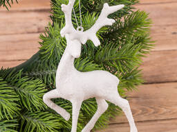 Елочные игрушка олень.