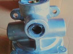 Клапан тормозной системы