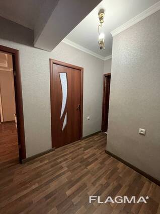 Квартира в районе паркенского на 1 этаже 3 ком