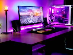 Yangi kompyuter internet, filmlar, musiqa