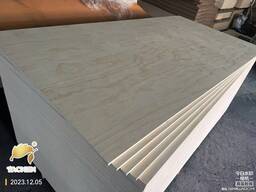 Pine plywood：（сосновая фанера）