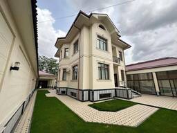 Продаю дом в Кибрае, 8 соток, евро ремонт, 2 этажа, 6 комнат, 4 с/у