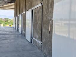 Промышленные холодильные герметичные двери откатные и распашные