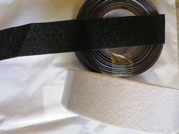 Самоклеюшие ленты на ступени 4